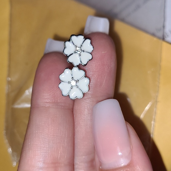 White Flower Earrings - Picture 4 of 4